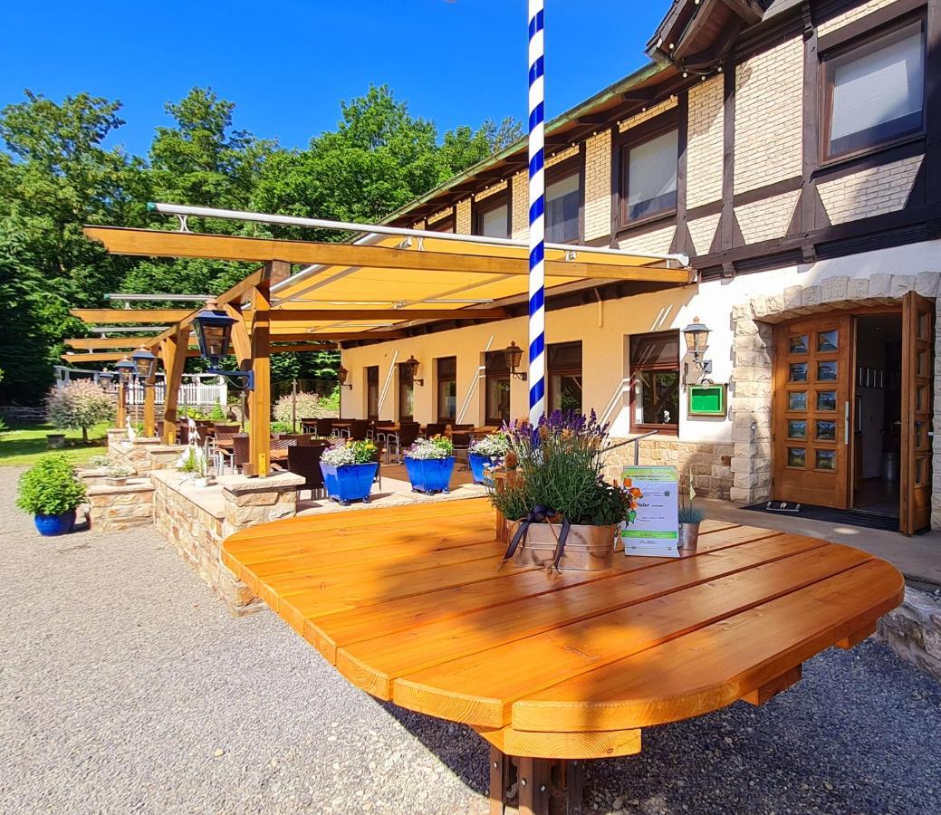 Hotel Waldquelle - Baumhaushotel Aerzen Exterior photo